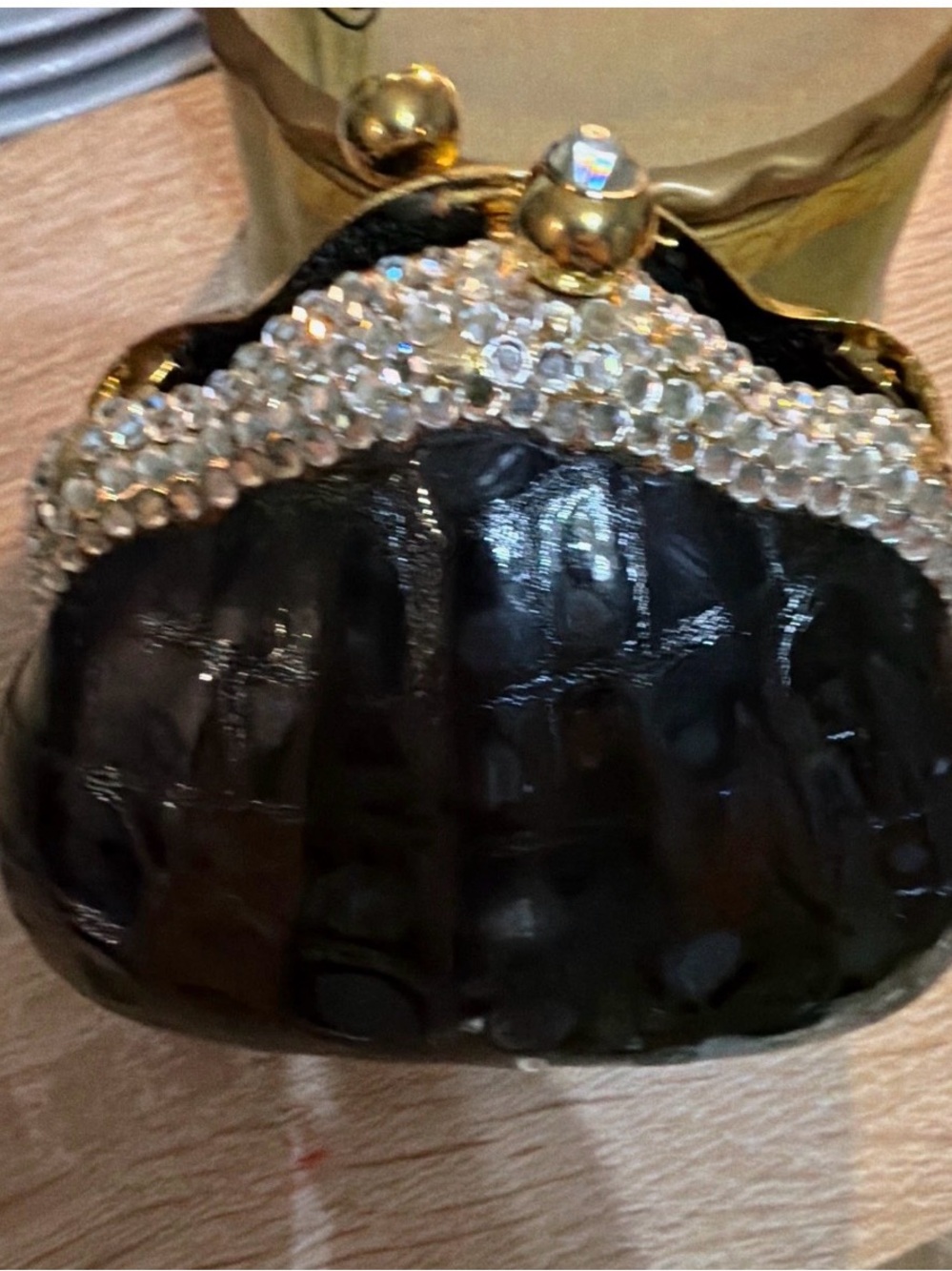 Carolyn Barton Black Patent Rhinestone Clutch Gold Frame Kiss Lock Chain